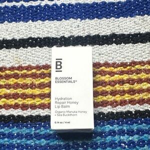 Blossom Essentials Hydration Repair Honey Lip Balm
